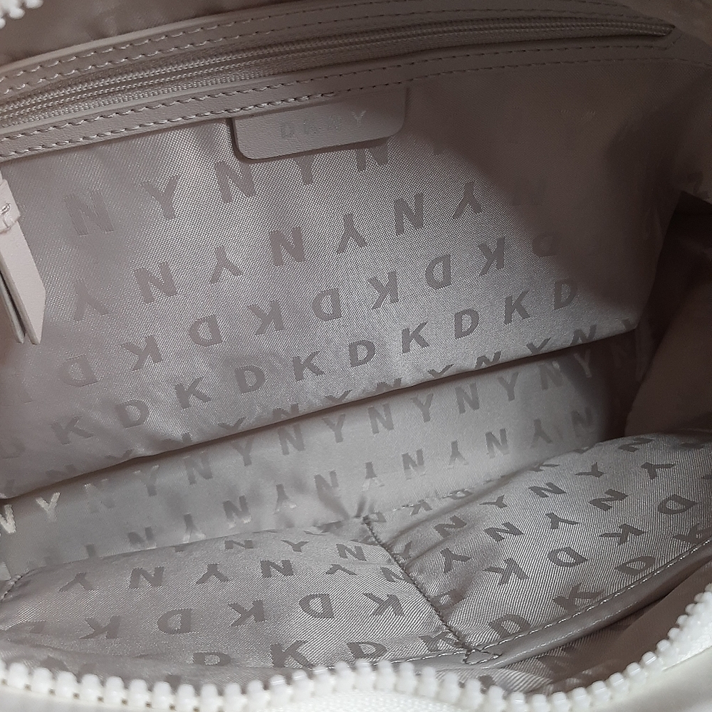 DKNY white zip top tote NWT - Picture 5 of 11